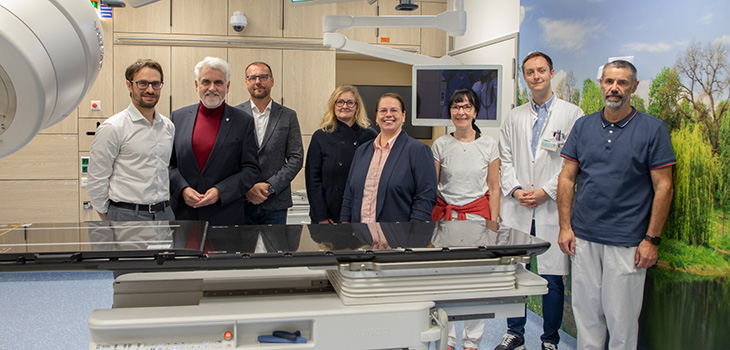 Ceremonial commissioning of a state-of-the-art linear accelerator at Magdeburg University Hospital.